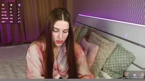 ViVi online show from December 3, 8:17 am