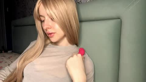 Vanessa online show from May 4, 10:02 pm