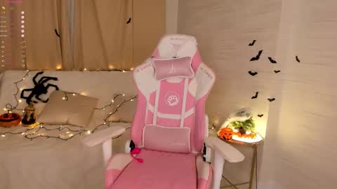 Anika online show from October 23, 2:23 pm