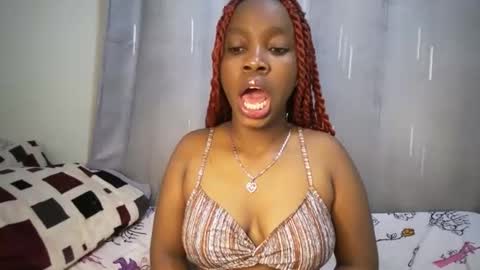 cutypookie online show from November 19, 5:07 am