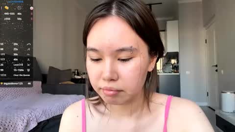 Akemi online show from September 25, 9:52 am