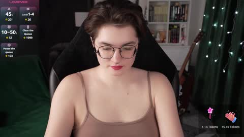 Helen Blossom online show from January 8, 8:07 pm