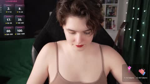 Helen Blossom online show from February 5, 8:25 pm