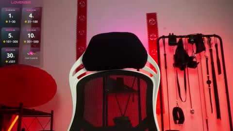 Lily Goddess online show from February 21, 12:00 am