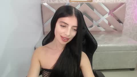 CINTIA ARAUJO online show from October 5, 4:50 am