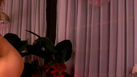 Ivy online show from March 9, 4:37 am