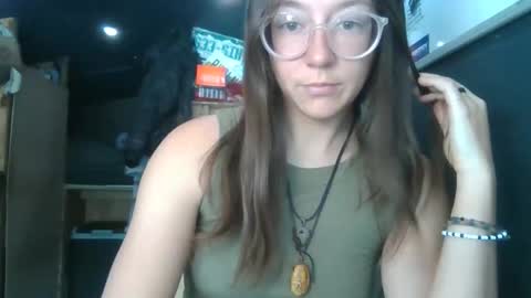 d3sert_moon online show from December 5, 5:47 pm