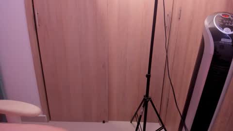 darling online show from March 11, 7:34 am