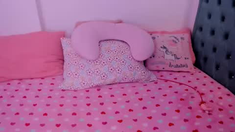 darling online show from February 13, 6:59 am