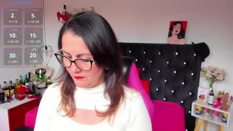 Mia  online show from February 26, 12:38 pm