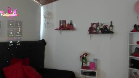 Mia  online show from September 25, 2:38 pm