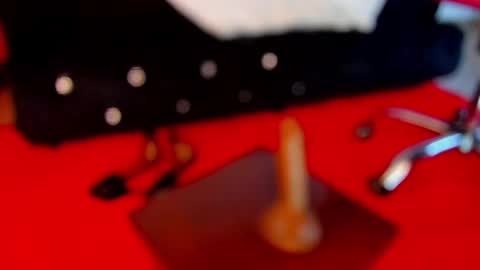 Mia  online show from October 24, 4:03 pm