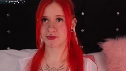 Snapshot of daarlene chatting on February 10, 9:04 pm Darlene online show from February 10, 9:04 pm