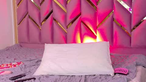 JAZMIN online show from October 4, 10:25 pm