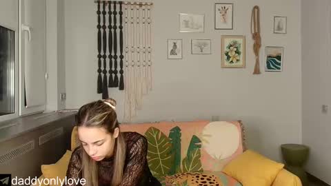 Zoe online show from October 23, 8:15 pm