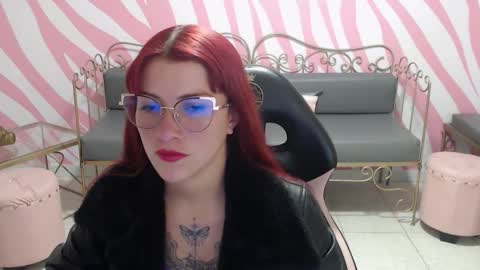 daffne evans online show from November 13, 8:30 pm