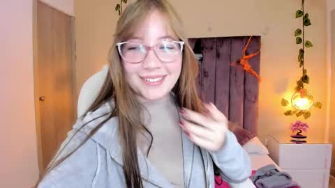 Dahlia online show from October 8, 9:19 pm