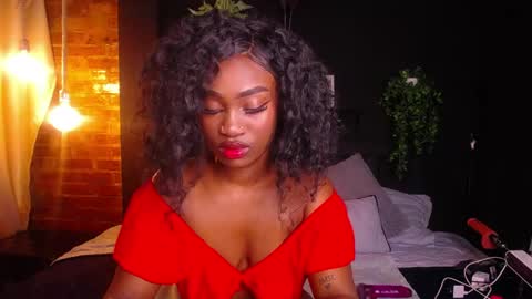 DAHYAN online show from April 14, 2:50 pm