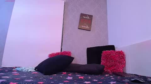 Snapshot of daiaashanti_ chatting on March 4, 1:45 am Daiana online show from March 4, 1:45 am