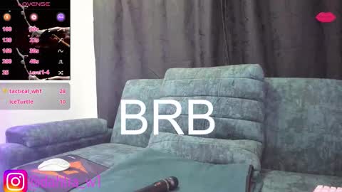 daila_ online show from March 4, 1:23 am