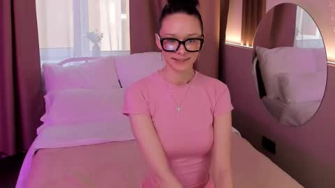 daily_glam online show from September 18, 12:58 pm