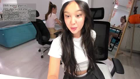 daily_love online show from October 31, 4:44 pm