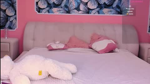 Daisy Swanson online show from October 21, 9:19 pm