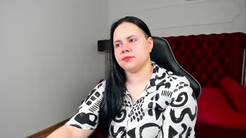 DaisyHarts online show from July 13, 5:41 am