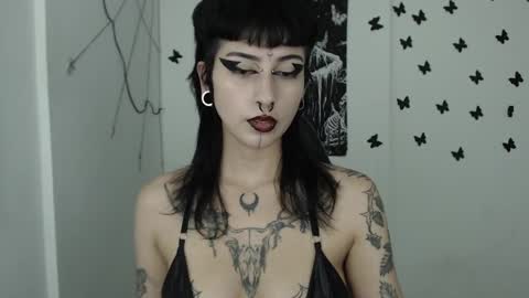 dakota online show from February 11, 2:03 am