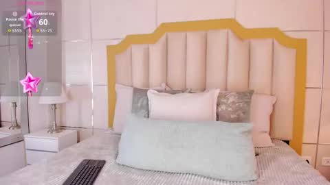    online show from October 3, 3:44 am