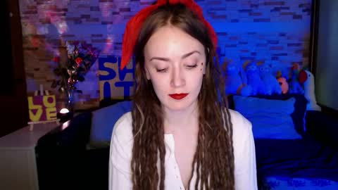 Dalia  online show from December 2, 11:12 am