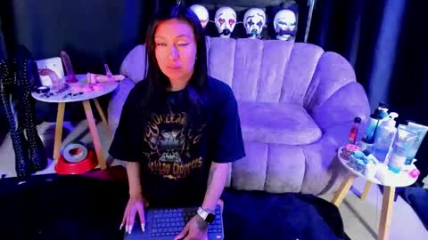 Im Tammy  online show from November 17, 8:20 pm