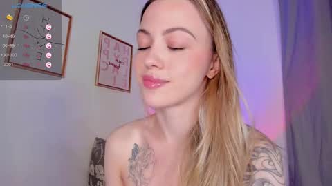  Tiana  online show from October 23, 7:42 pm