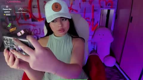 Criss online show from February 19, 1:08 am