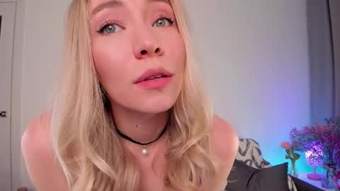 Dana online show from February 5, 11:08 pm