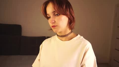 Elvi online show from November 12, 5:44 pm