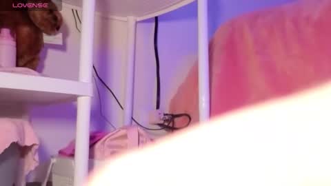 dani online show from March 26, 6:42 pm
