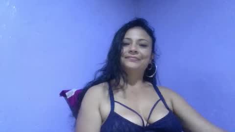 daniela_love1 online show from September 11, 7:25 pm