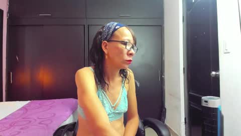 lorena online show from March 11, 8:20 pm