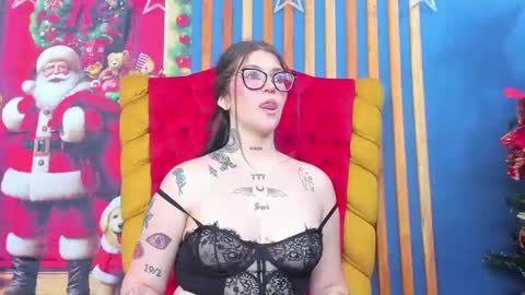 daniella online show from January 4, 11:38 pm