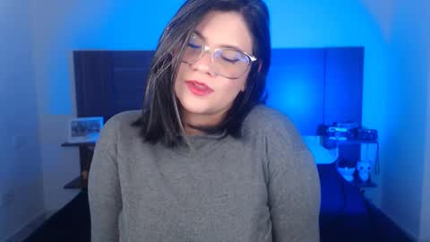 daniellerain online show from March 8, 1:26 am