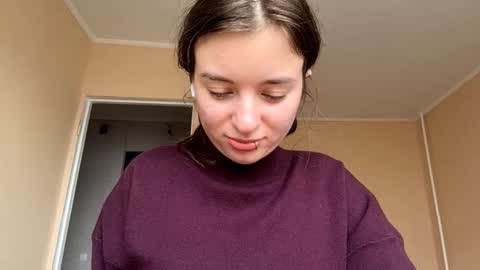 Mia online show from November 7, 7:58 am