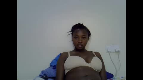 danna_miki online show from November 19, 10:10 pm