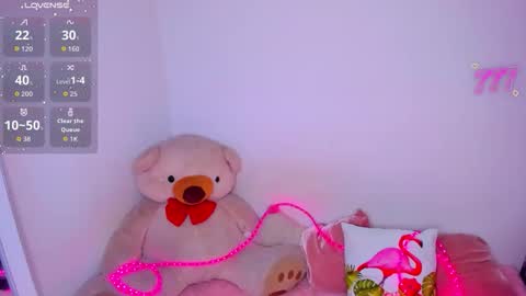 Danna Rhodes online show from April 25, 7:11 am