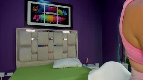 danna_velvett online show from March 19, 3:33 am