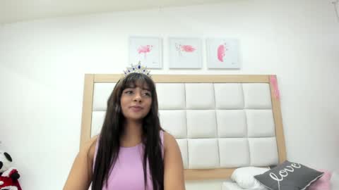 Danna online show from December 18, 1:45 pm