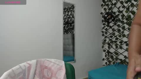 dannaberlin_0 online show from February 26, 12:38 pm