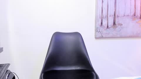 danniakross online show from November 14, 9:37 pm