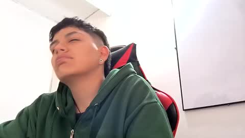   online show from December 11, 2:33 pm