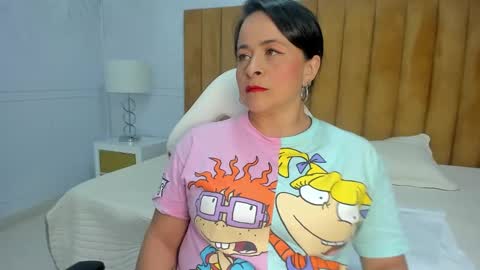 Snapshot of daphne81_ chatting on January 23, 2:33 am Daphne online show from January 23, 2:33 am